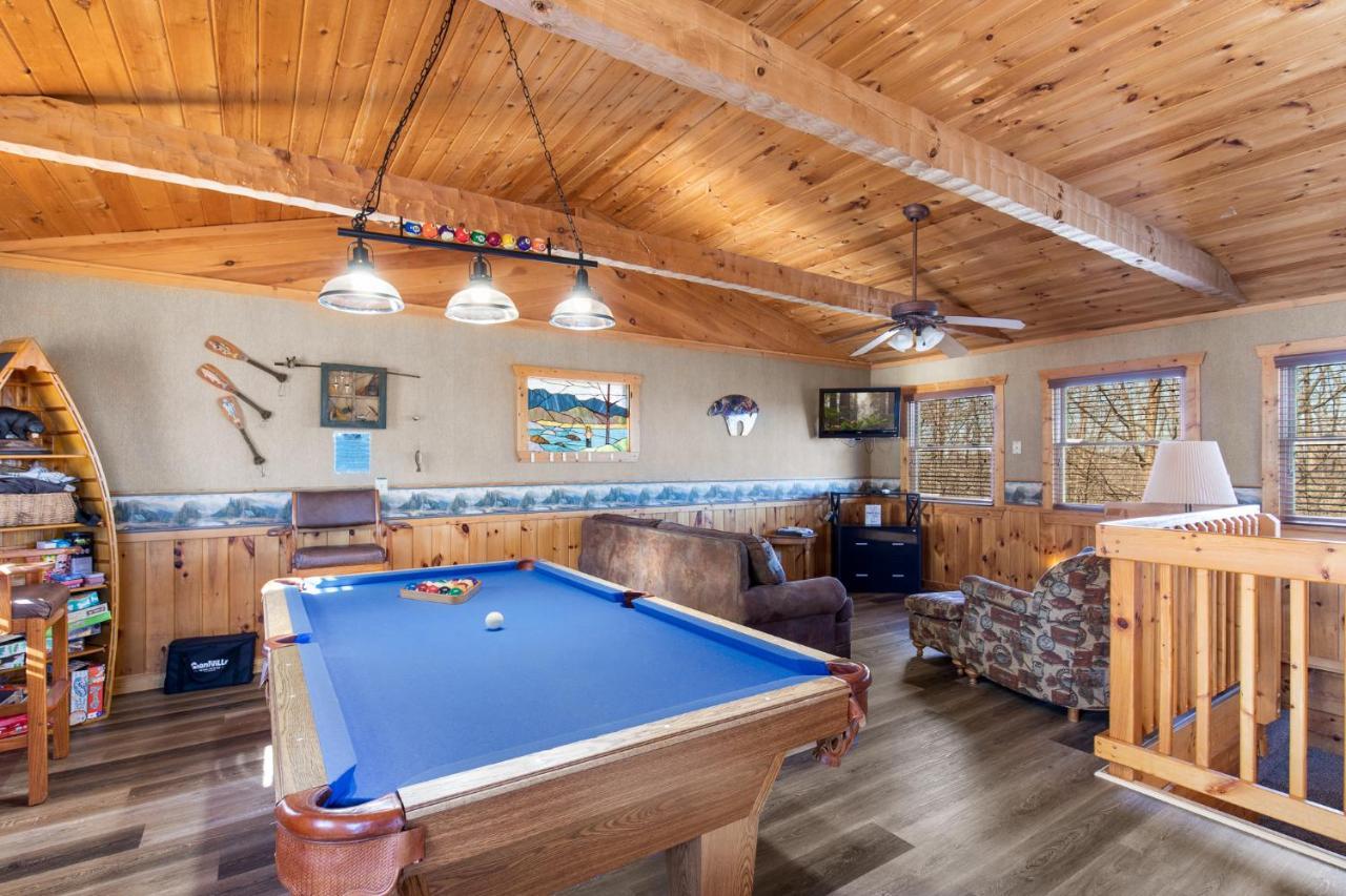 Huckleberry Ridge Villa Pigeon Forge Exterior photo