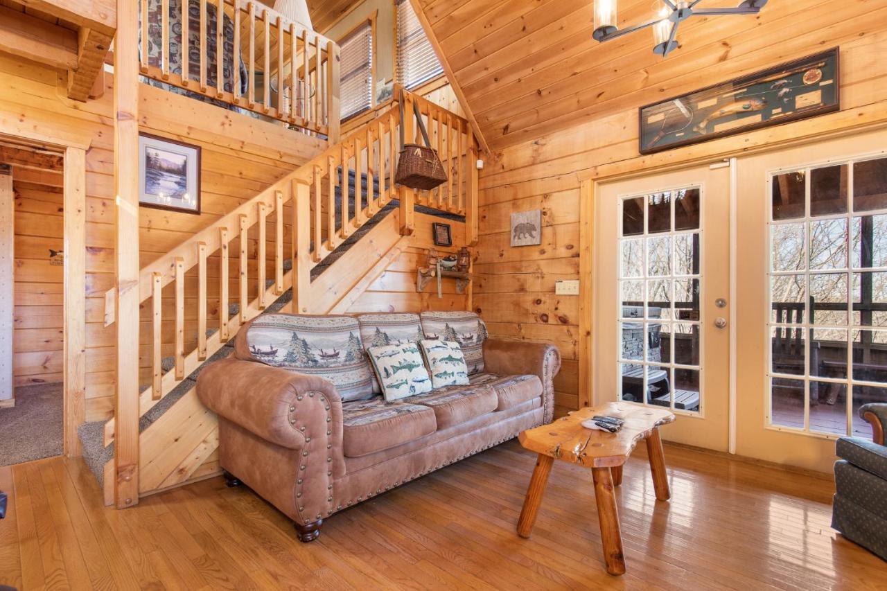 Huckleberry Ridge Villa Pigeon Forge Exterior photo